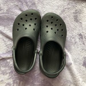 Black classic crocs